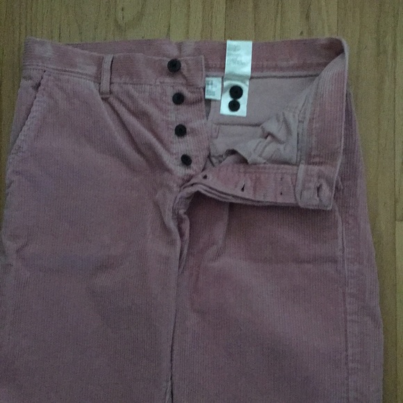 Divided - Picture 3 of 5